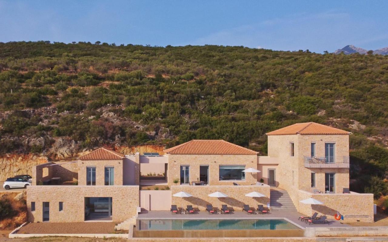 Villa Nupadi 卡德哈米利 外观 照片